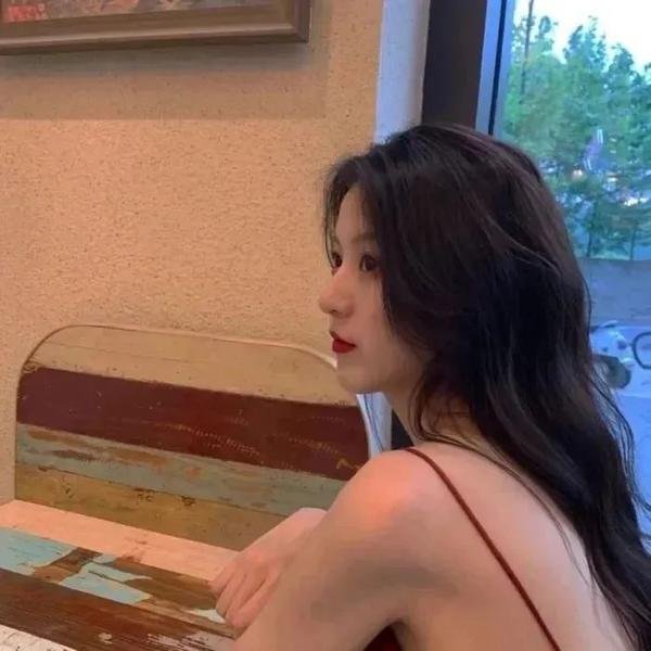 两个玛吉·摩尔